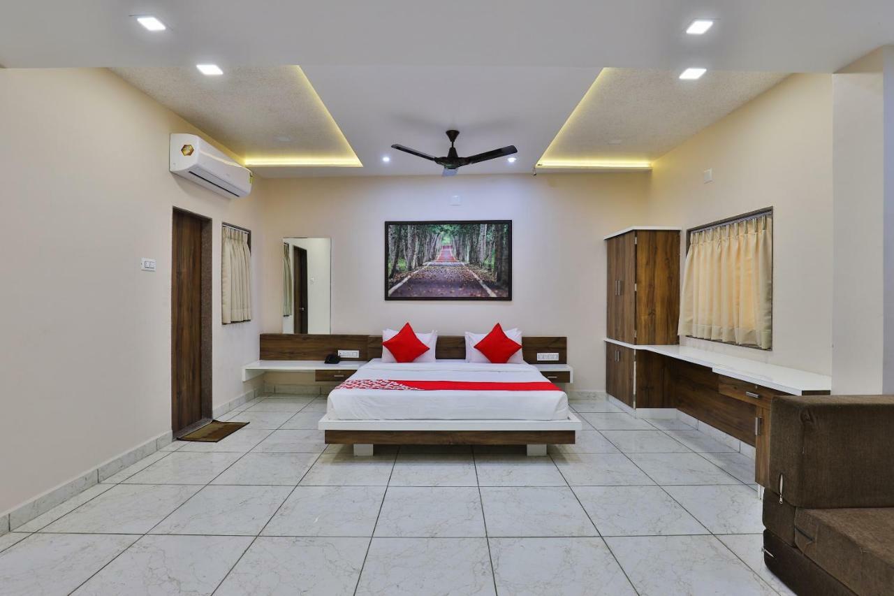 Oyo 26621 Hotel Tulsi Residency Джамнагар Екстер'єр фото