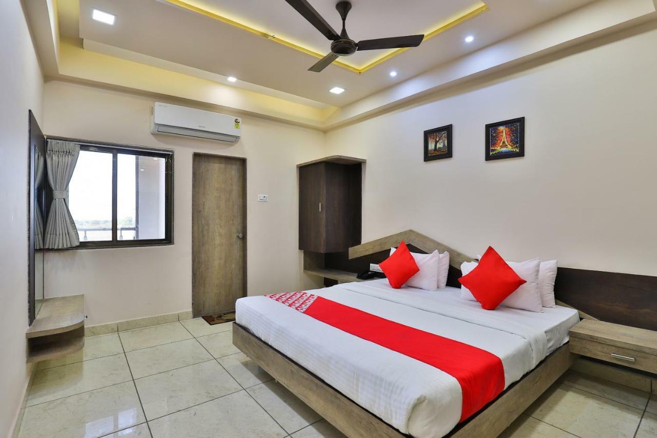 Oyo 26621 Hotel Tulsi Residency Джамнагар Екстер'єр фото